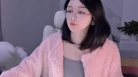 Snapshot of happysweetie168 chatting on January 18, 2025, 3:05 pm Daisy online show from January 18, 2025, 3:05 pm