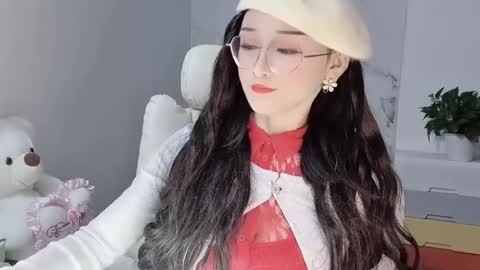 Snapshot of happysweetie168 chatting on January 25, 2025, 6:02 pm Daisy online show from January 25, 2025, 6:02 pm