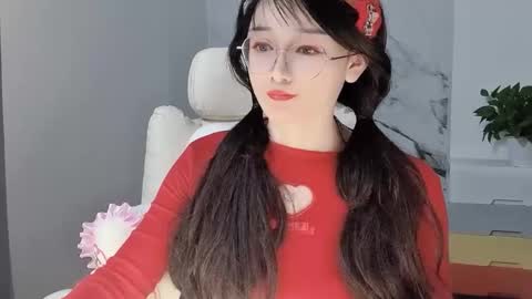 Snapshot of happysweetie168 chatting on February 14, 2025, 8:15 pm Daisy online show from February 14, 2025, 8:15 pm