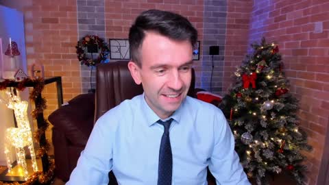 Snapshot of hard_and_juici chatting on January 3, 2025, 4:16 pm Steve online show from January 3, 2025, 4:16 pm