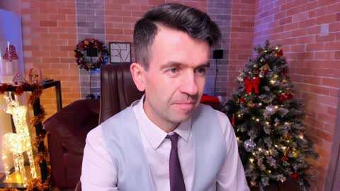 Snapshot of hard_and_juici chatting on January 6, 2025, 11:07 am Steve online show from January 6, 2025, 11:07 am