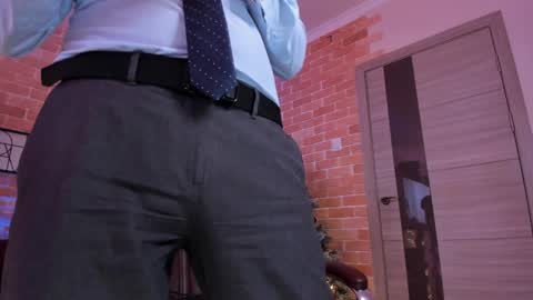 Snapshot of hard_and_juici chatting on January 7, 2025, 10:32 am Steve online show from January 7, 2025, 10:32 am