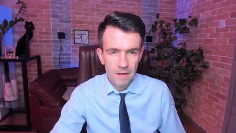 Snapshot of hard_and_juici chatting on January 12, 2025, 4:18 pm Steve online show from January 12, 2025, 4:18 pm