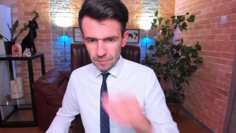 Snapshot of hard_and_juici chatting on January 23, 2025, 2:17 pm Steve online show from January 23, 2025, 2:17 pm