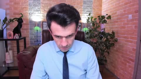 Snapshot of hard_and_juici chatting on January 31, 2025, 1:02 pm Steve online show from January 31, 2025, 1:02 pm