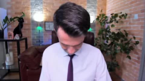 Snapshot of hard_and_juici chatting on February 13, 2025, 1:48 pm Steve online show from February 13, 2025, 1:48 pm