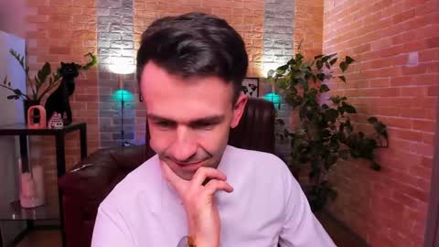 Snapshot of hard_and_juici chatting on February 14, 2025, 3:15 pm Steve online show from February 14, 2025, 3:15 pm