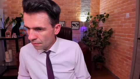 Snapshot of hard_and_juici chatting on February 23, 2025, 2:04 pm Steve online show from February 23, 2025, 2:04 pm