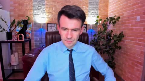 Snapshot of hard_and_juici chatting on March 2, 2025, 3:48 pm Steve online show from March 2, 2025, 3:48 pm