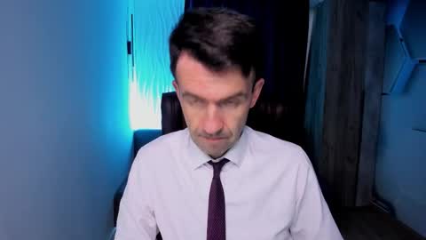 Snapshot of hard_and_juici chatting on October 14, 2025, 11:22 am Steve online show from October 14, 2025, 11:22 am