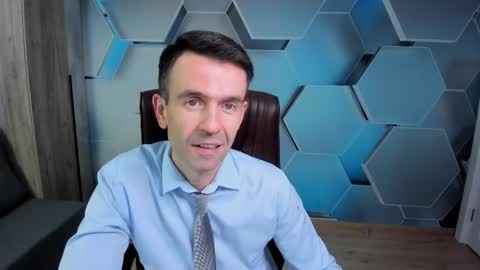 Snapshot of hard_and_juici chatting on November 21, 2025, 10:47 am Steve online show from November 21, 2025, 10:47 am