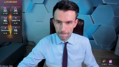 Snapshot of hard_and_juici chatting on November 23, 2025, 3:45 pm Steve online show from November 23, 2025, 3:45 pm