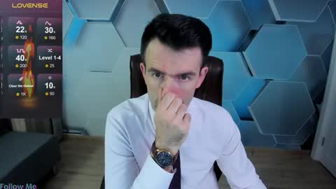 Snapshot of hard_and_juici chatting on November 30, 2025, 3:32 am Steve online show from November 30, 2025, 3:32 am