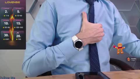 Snapshot of hard_and_juici chatting on December 5, 2025, 11:19 am Steve online show from December 5, 2025, 11:19 am