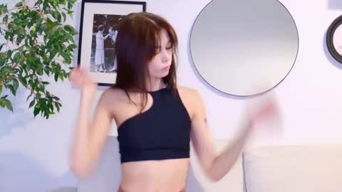 Snapshot of hard_candy_baby chatting on December 16, 2025, 10:42 am hard_candy_baby online show from December 16, 2025, 10:42 am