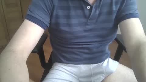 Snapshot of hard_cock_dude chatting on October 24, 2025, 5:09 pm Hard cock dude online show from October 24, 2025, 5:09 pm
