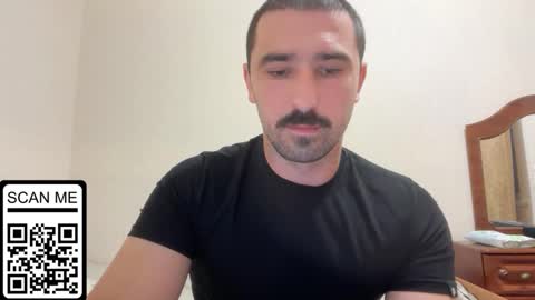 Snapshot of hard_to_obey chatting on September 14, 2025, 5:01 pm Vadim online show from September 14, 2025, 5:01 pm