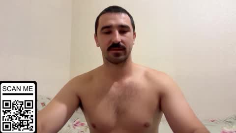 Snapshot of hard_to_obey chatting on September 28, 2025, 6:02 pm Vadim online show from September 28, 2025, 6:02 pm