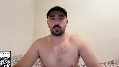 Snapshot of hard_to_obey chatting on October 12, 2025, 5:56 pm Vadim online show from October 12, 2025, 5:56 pm