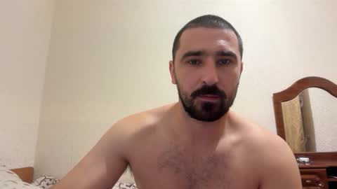 Snapshot of hard_to_obey chatting on October 26, 2025, 6:03 pm Vadim online show from October 26, 2025, 6:03 pm