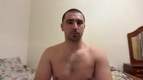 Snapshot of hard_to_obey chatting on November 13, 2025, 7:57 pm Vadim online show from November 13, 2025, 7:57 pm