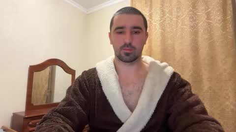 Snapshot of hard_to_obey chatting on November 20, 2025, 7:24 pm Vadim online show from November 20, 2025, 7:24 pm