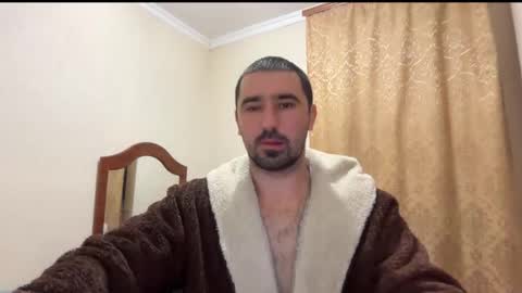 Snapshot of hard_to_obey chatting on November 24, 2025, 10:53 pm Vadim online show from November 24, 2025, 10:53 pm