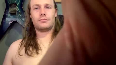 Snapshot of hardguy6969333 chatting on November 3, 2025, 8:15 am Average guy 01 online show from November 3, 2025, 8:15 am