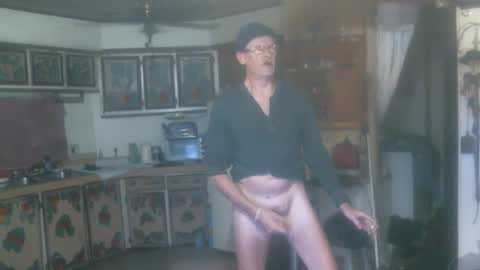 Snapshot of hardinhand44 chatting on December 14, 2024, 12:33 am john nobles online show from December 14, 2024, 12:33 am