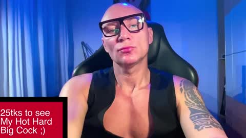 Snapshot of hardmattsteel chatting on December 1, 2025, 11:37 am MATTSTEEL - ITALIAN STALLION online show from December 1, 2025, 11:37 am