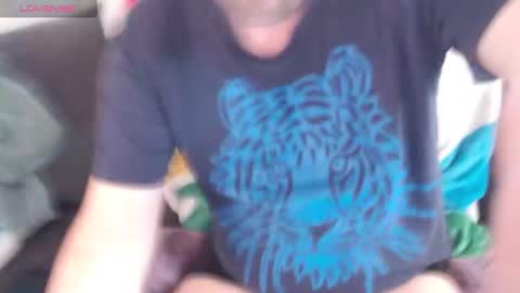 Snapshot of hardmrlazy chatting on January 19, 2025, 12:50 pm MrLazy online show from January 19, 2025, 12:50 pm
