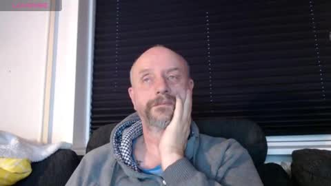 Snapshot of hardmrlazy chatting on January 31, 2025, 4:06 pm MrLazy online show from January 31, 2025, 4:06 pm