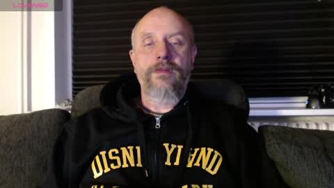 Snapshot of hardmrlazy chatting on September 30, 2025, 5:40 pm MrLazy online show from September 30, 2025, 5:40 pm