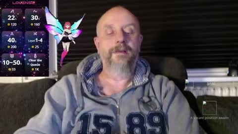 MrLazy online show from November 11, 2025, 7:58 pm