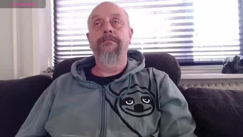 MrLazy online show from November 26, 2025, 11:00 am