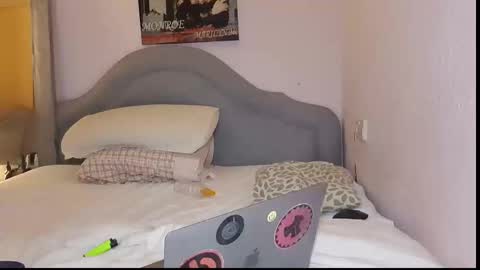 Snapshot of hardnstyle chatting on November 16, 2025, 11:21 pm HARD AND STYLE online show from November 16, 2025, 11:21 pm