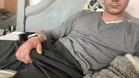 Snapshot of hardnstyle chatting on November 22, 2025, 1:43 pm HARD AND STYLE online show from November 22, 2025, 1:43 pm