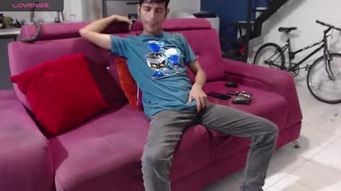 Snapshot of hardsexlove08 chatting on December 21, 2024, 10:51 pm Andres Dean online show from December 21, 2024, 10:51 pm