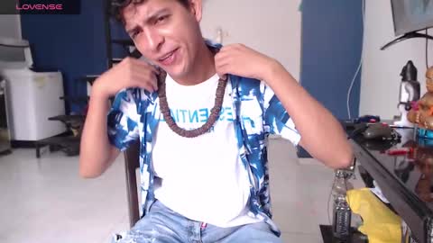 Snapshot of hardsexlove08 chatting on December 30, 2024, 3:46 pm Andres Dean online show from December 30, 2024, 3:46 pm