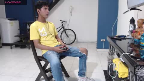 Snapshot of hardsexlove08 chatting on December 31, 2024, 11:28 pm Andres Dean online show from December 31, 2024, 11:28 pm