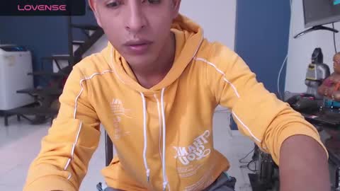 Snapshot of hardsexlove08 chatting on January 24, 2025, 5:32 pm Andres Dean online show from January 24, 2025, 5:32 pm