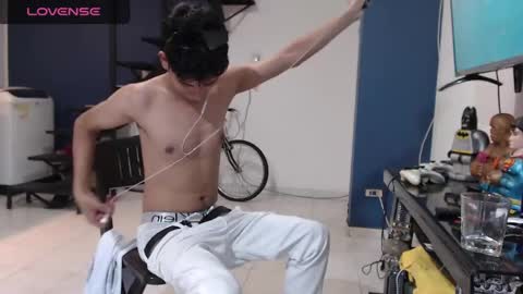 Snapshot of hardsexlove08 chatting on February 1, 2025, 10:59 am Andres Dean online show from February 1, 2025, 10:59 am