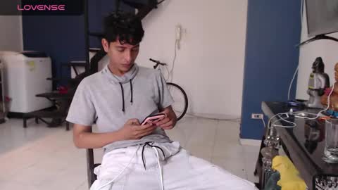 Snapshot of hardsexlove08 chatting on February 11, 2025, 8:20 pm Andres Dean online show from February 11, 2025, 8:20 pm