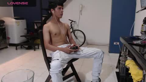 Snapshot of hardsexlove08 chatting on February 12, 2025, 2:24 am Andres Dean online show from February 12, 2025, 2:24 am