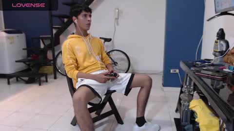 Snapshot of hardsexlove08 chatting on February 14, 2025, 3:00 am Andres Dean online show from February 14, 2025, 3:00 am