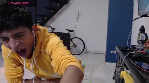 Snapshot of hardsexlove08 chatting on February 17, 2025, 1:36 am Andres Dean online show from February 17, 2025, 1:36 am