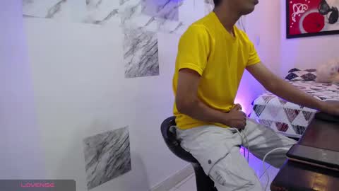 Snapshot of hardsexlove08 chatting on February 28, 2025, 6:09 pm Andres Dean online show from February 28, 2025, 6:09 pm