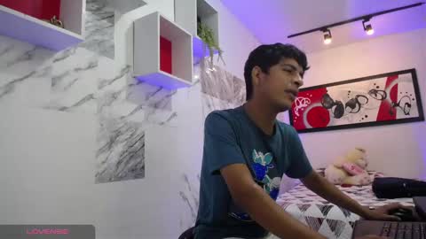 Snapshot of hardsexlove08 chatting on March 2, 2025, 6:40 pm Andres Dean online show from March 2, 2025, 6:40 pm