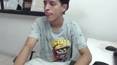 Snapshot of hardsexlove08 chatting on October 19, 2025, 11:05 pm Andres Dean online show from October 19, 2025, 11:05 pm