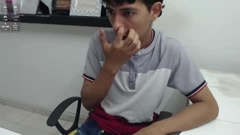 Snapshot of hardsexlove08 chatting on October 23, 2025, 11:46 pm Andres Dean online show from October 23, 2025, 11:46 pm